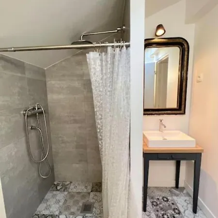 Apartment Beautiful 2 Bedroom In By Riviera Secrets *